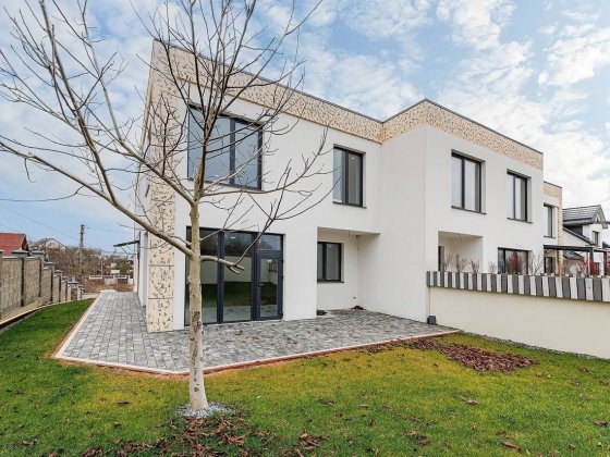 Продаж ідеальних котеджів в передмісті Львова Сокольники