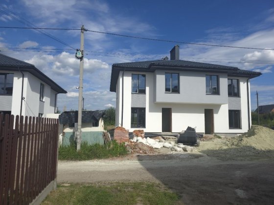 Котедж у Сокільниках в КМ Savanna Сокольники