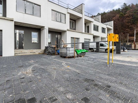 Котедж 142 м2 з і/о в м. Винники Винники