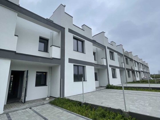 Продаж котеджу  з ділянкою з початковим ремонтом Солонка!