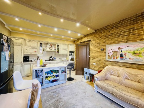 Продаж будинку з ремонтом Сокільники поруч"Вікторія Гарденс" у Львові! Сокольники