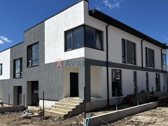 Котедж у Солонці | 5 км до Львова | Green Hills