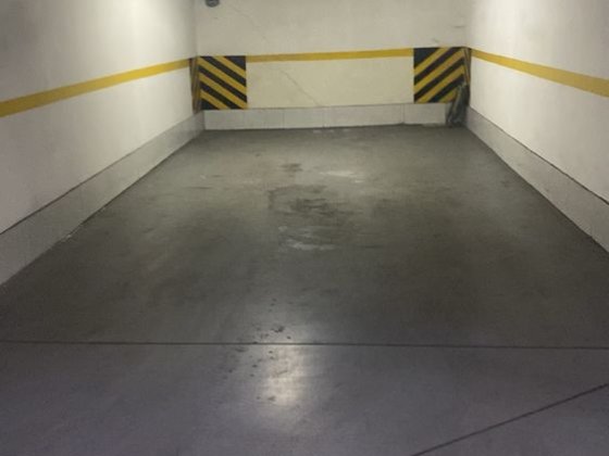 Сдам посуточно,помесячно подземный паркинг на Жилянской,Паньковского Киев