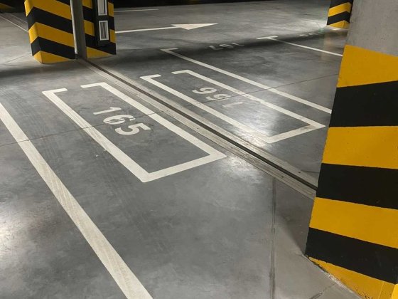 Оренда мотомісця ЖК Нова Англія паркінг для мотоцикла Максимовича 24 Киев