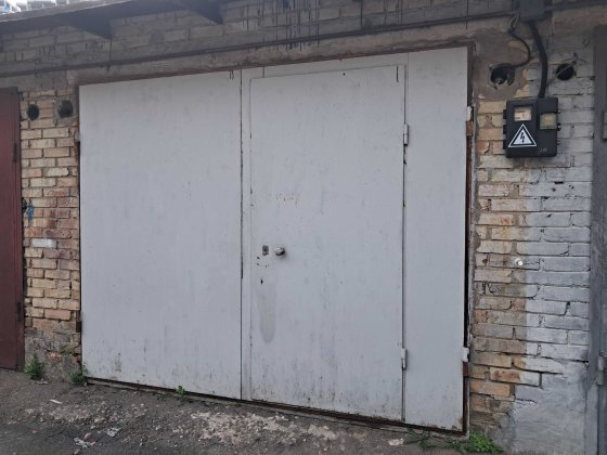 Гараж 18 м² у центрі Києва (Лук'янівка- Дорогожичи)— Лада-2, охорона Киев