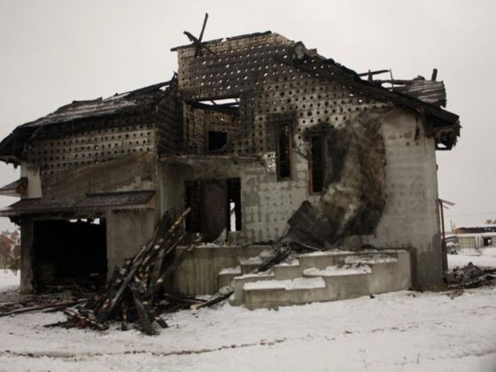 Будинок район Чернишевського / після пожежі / Луцьк