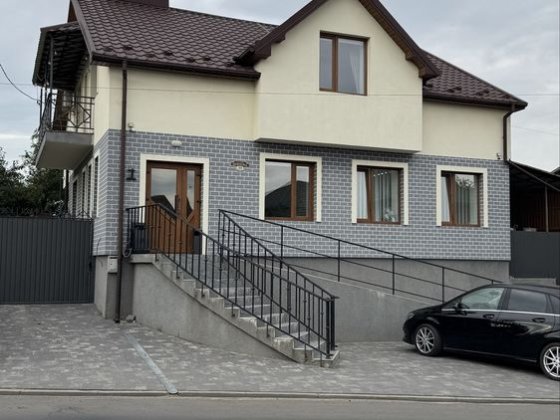 Будинок + діюча стоматологія в 50 км. від Луцька. Готовий бізнес! Луцьк