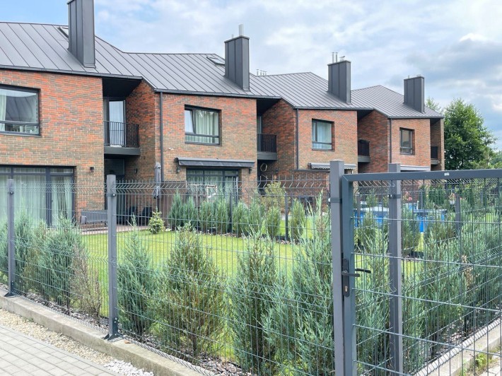 Продаж Таунхаусу в с. Зубра 3 сот. землі - фото 1