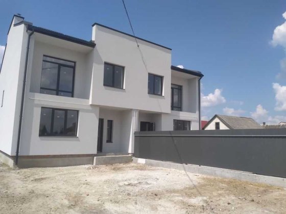 Продаж котеджу Можливе розтермінування. Зимняя Вода