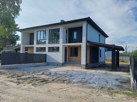 ГОТОВИЙ ДО РЕМОНТУ котедж-спарка у Рясне-Руське, продаж без комісії! Рясне-Руське