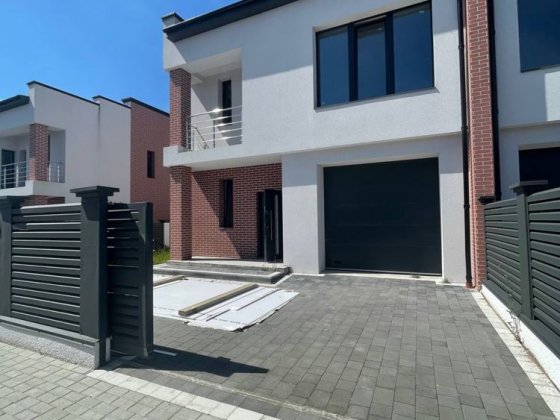 Продаж без комісії котедж спарка у Конопниці Конопница