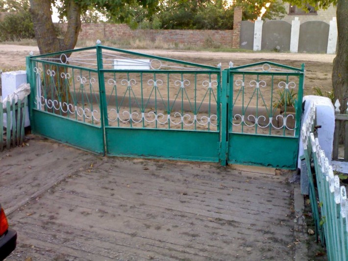 Продаю хату в селі Коблеве - фото 1