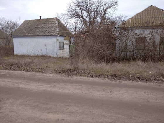 Продаю будинок в с. Баловне на землі 17 соток Баловне