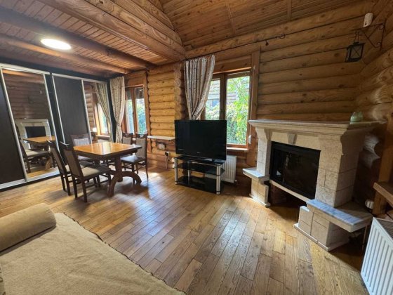 Продається затишний 2-поверховий будинок в 10 хв. від м.Одеса Лиманка