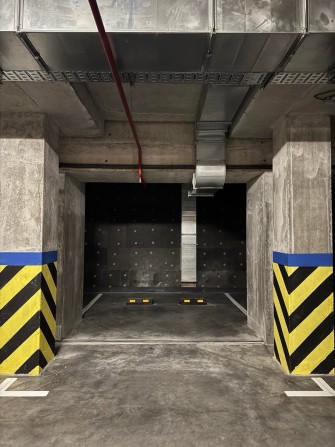 Підземний паркінг, місце. Паркові озера - фото 1