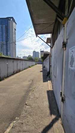 Здаю гараж, Жилянська 99, кооператив Повітрофлотський - фото 1