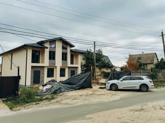 Дуплекс в ШИКАРНІЙ локації Ірпеня 125м2 ділянка 3.5 сотки.Біля садочку Ірпінь