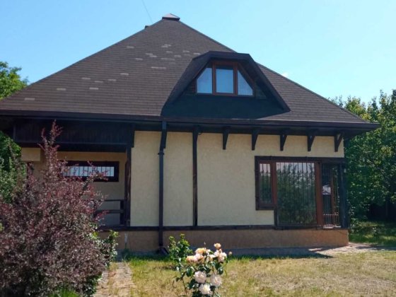 Окремий сучасний будинок в Полтаві. Земельна ділянка 15 соток Полтава