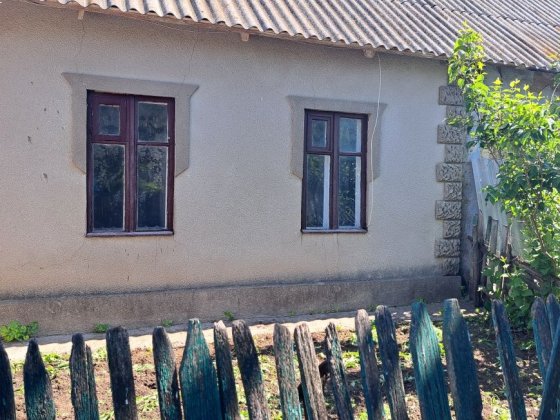 Продам часть дома в центре Великодолинского Великодолинське