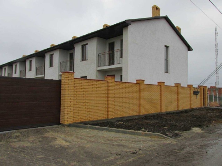 Продам таунхаус 100 кв.м в поселке Лески! - фото 1