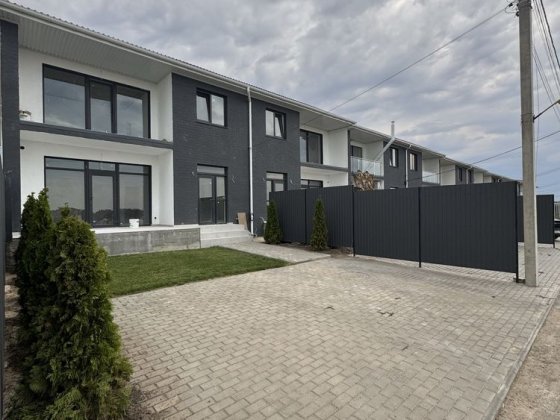 Таунхаус 130 м с ремонтом за 90 тысяч в червоном хуторе! Лиманка