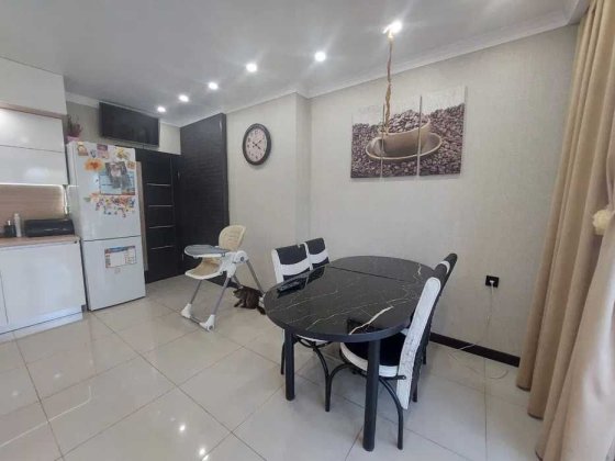 (13) Продам сучасний добротний будинок  у Великодолинському Великодолинське