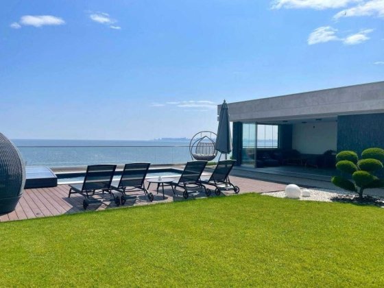 Дом с Видом на море в Сосновом Береге Лески