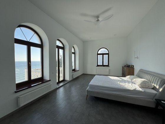 Сосновый Берег, дом с прямым видом на море, с ремонтом, ул. Лазурная Лески