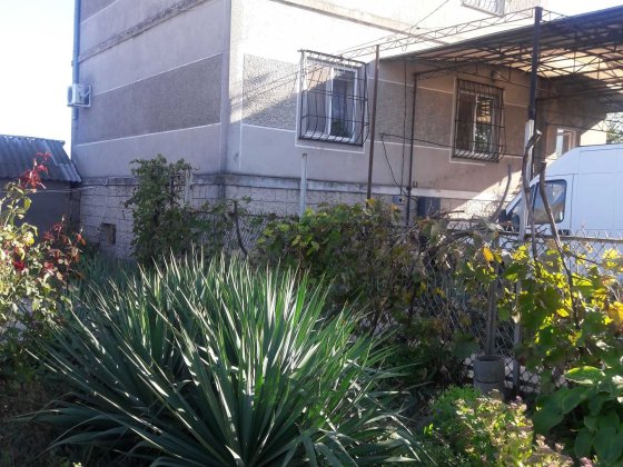 (13) Продам 3-рівневий будинок у с.Великодолинське Великодолинське