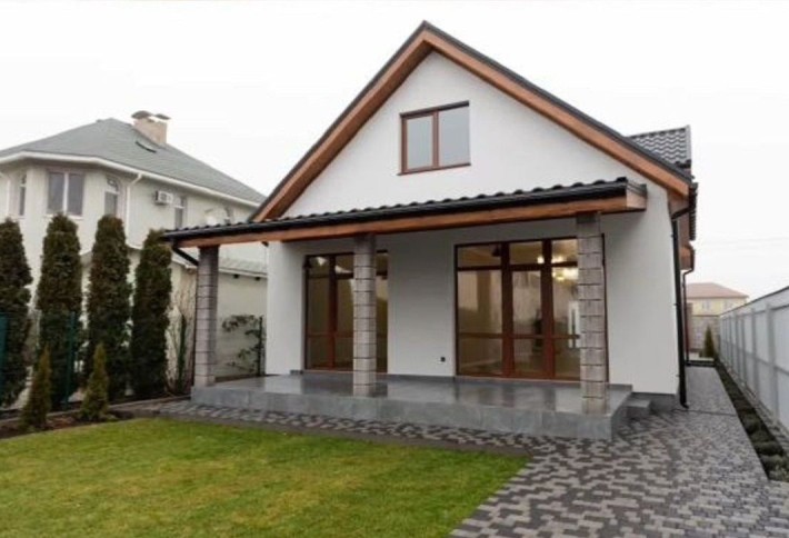 Продам новий будинок з ремонтом у Лісках - фото 1