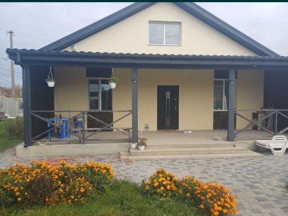 Продам добротный дом в  Великодолинском Великодолинське