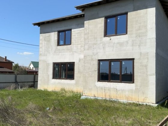 Продам качественный дом с подвалом в Лесках. Хуторок