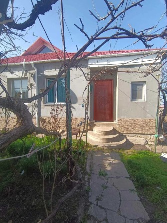 Капітальний будинок в селі Світле - в 7км від Одеси. Меблі та техніка - фото 1