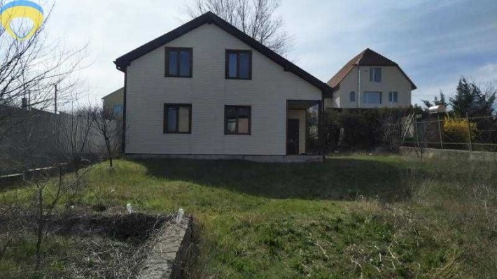 Двухэтажный дом на Гребном канале К-92 - фото 1