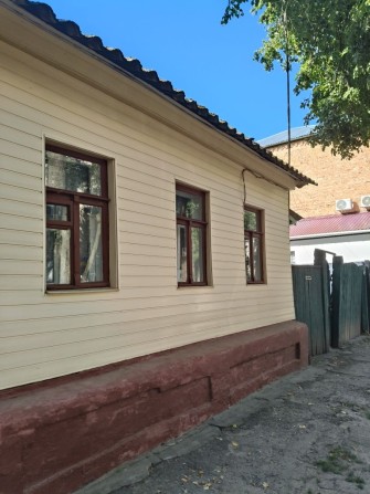 Продаж будинка під бізнес і реконструкцію - фото 1