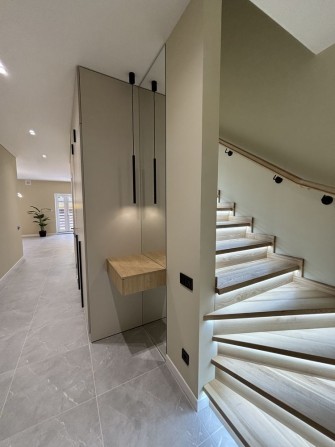 Таунхаус 124 м2 з ремонтом та терасою на даху - фото 1