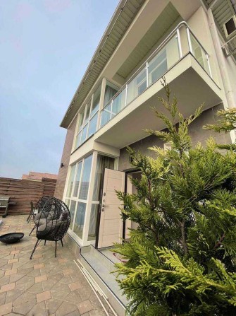 В продаже 3х-этажный таунхаус в Совиньон 3 - фото 1