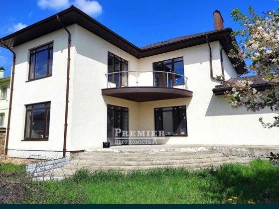 Дом. 230 м2. 6.3 сотки. 5 минут от города. Современный район