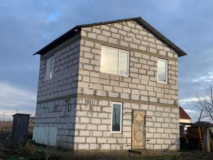 Продаж будинка - коробки в новому мікрорайоні с Молодіжне - фото 1