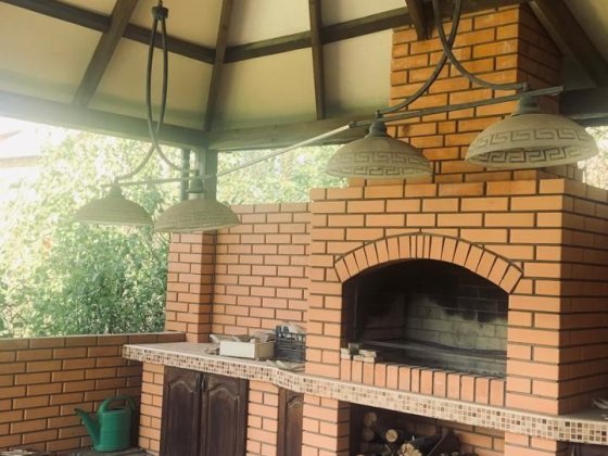 Просторный дом в живописном месте на большом участке Прилиманское