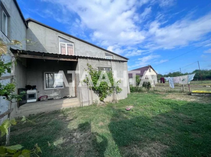Продам дом для 2 семей в центре села Прилиманское - фото 1