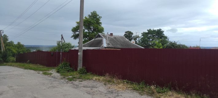 В м.Карлівка Полтавської.обл продам будинок усайбі 15 сот.
Вода, газ і - фото 1