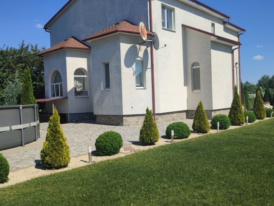 Продам гарний великий будинок, с. Розсошенці! Розсошенці