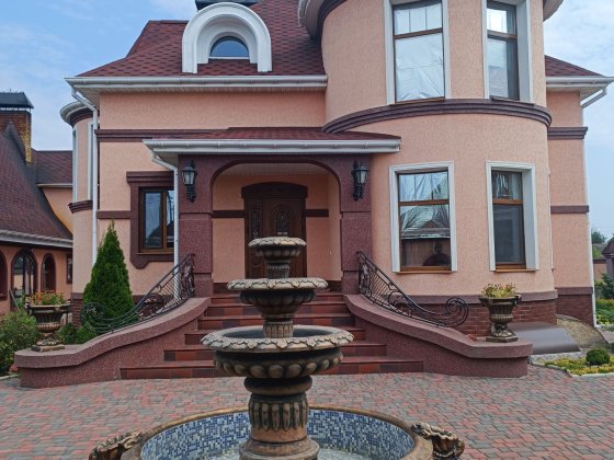 Будинок з ремонтом,новобудова. Торг реальному покупцеві!