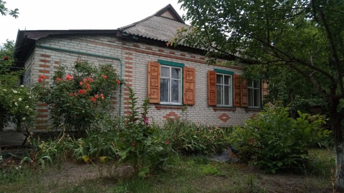 Терміново продам житловий будинок з меблями в Котельв - фото 1