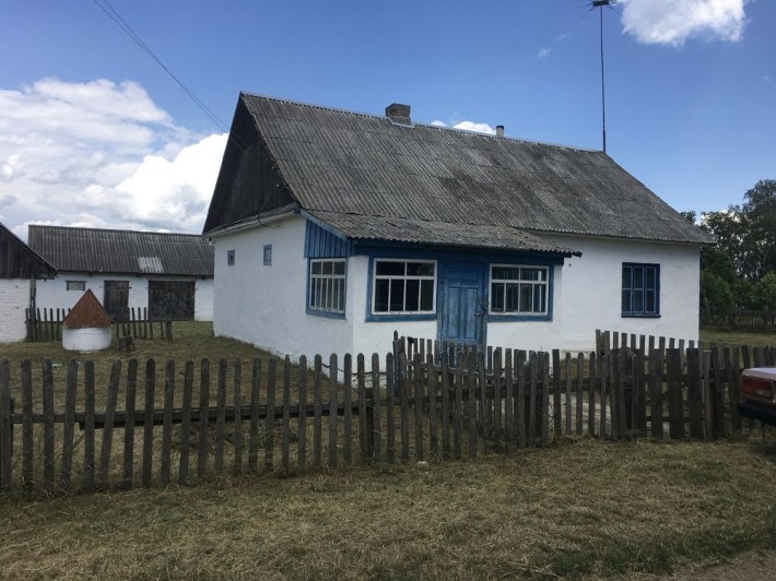 Продається хата с.Озеро Варашського району - фото 1