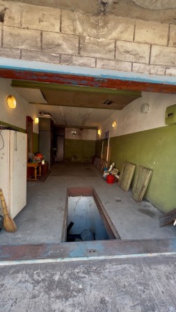 Продам Капітальний Великий гараж в центрі Камʼянського - фото 1