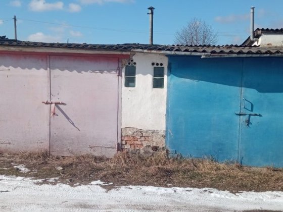 Продам гаражі в кооперативі Володимир
