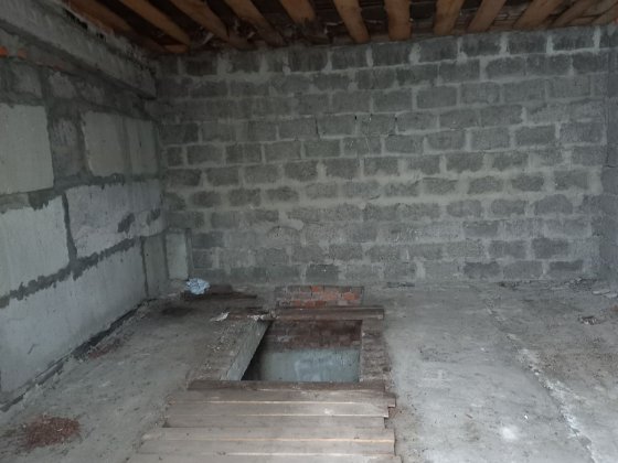 Продам або обміняю на авто чи земельну ділянку , гараж в м.Сарни Сарни