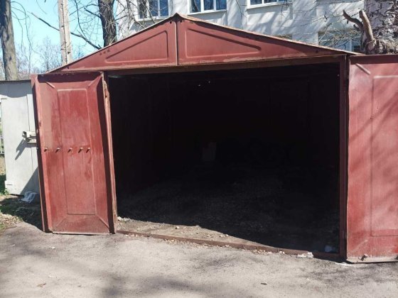 Продам гараж Центр 